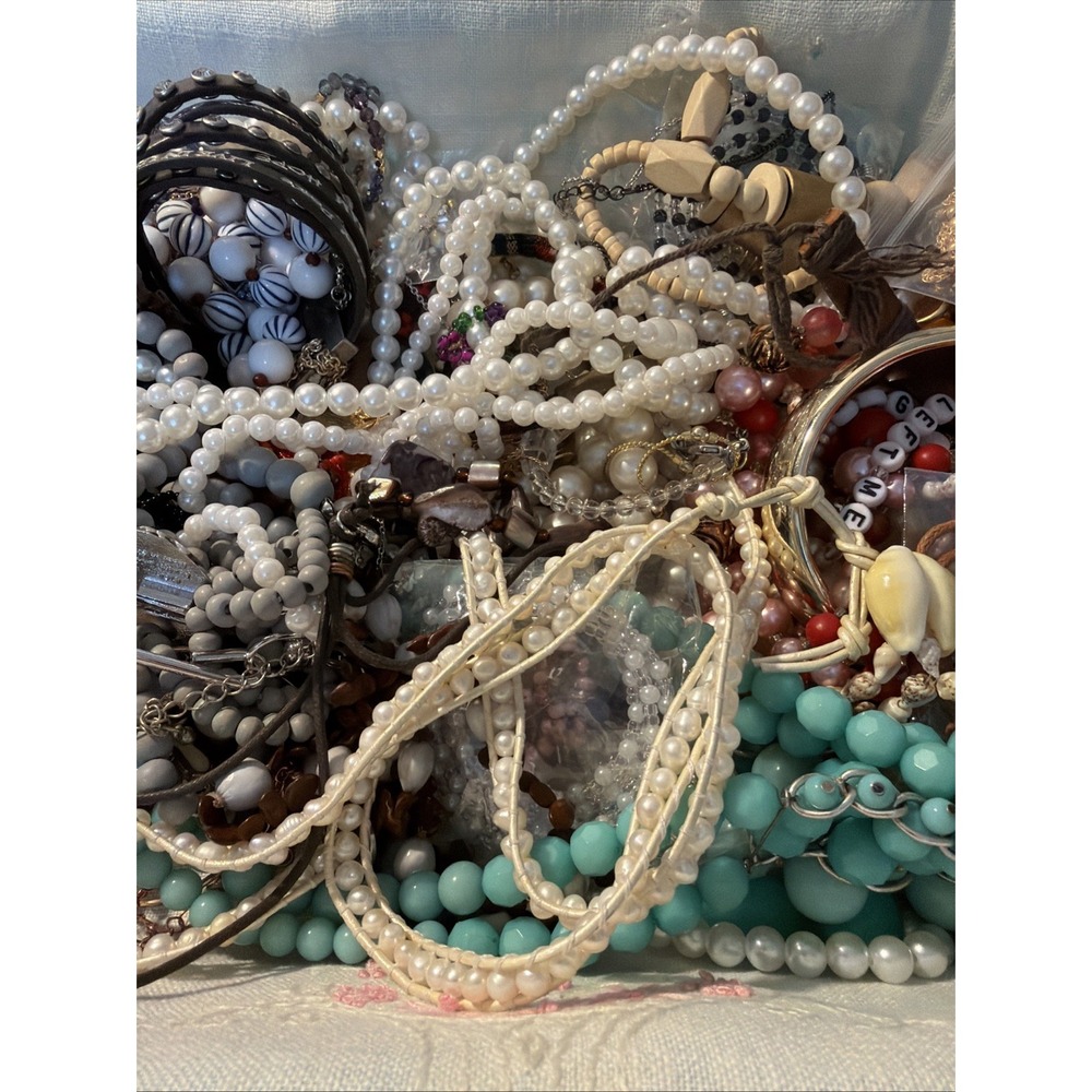 4 Lb Lot Wearable Jewelry Mixed Brands, Several Vintage Pieces